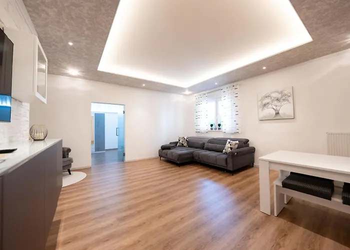 Ring48 City Living - Modernes Wohnen Mit Wohlfuehlambiente Mitten Im Stadtzentrum - Vollausgestattete Kueche, Bad Mit Duschbadewanne, Parkplatz